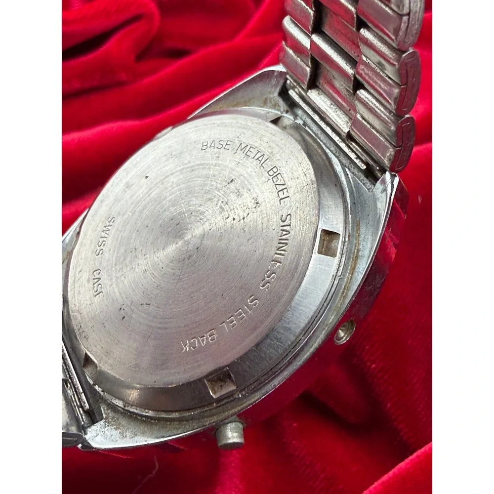 Vintage 1970s National Semiconductor Red LED Digital Watch Swiss Case Untested